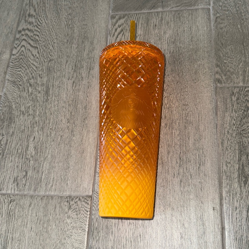 Starbucks Mango Venti Tumbler - Orange (24oz) - Picture 2 of 5